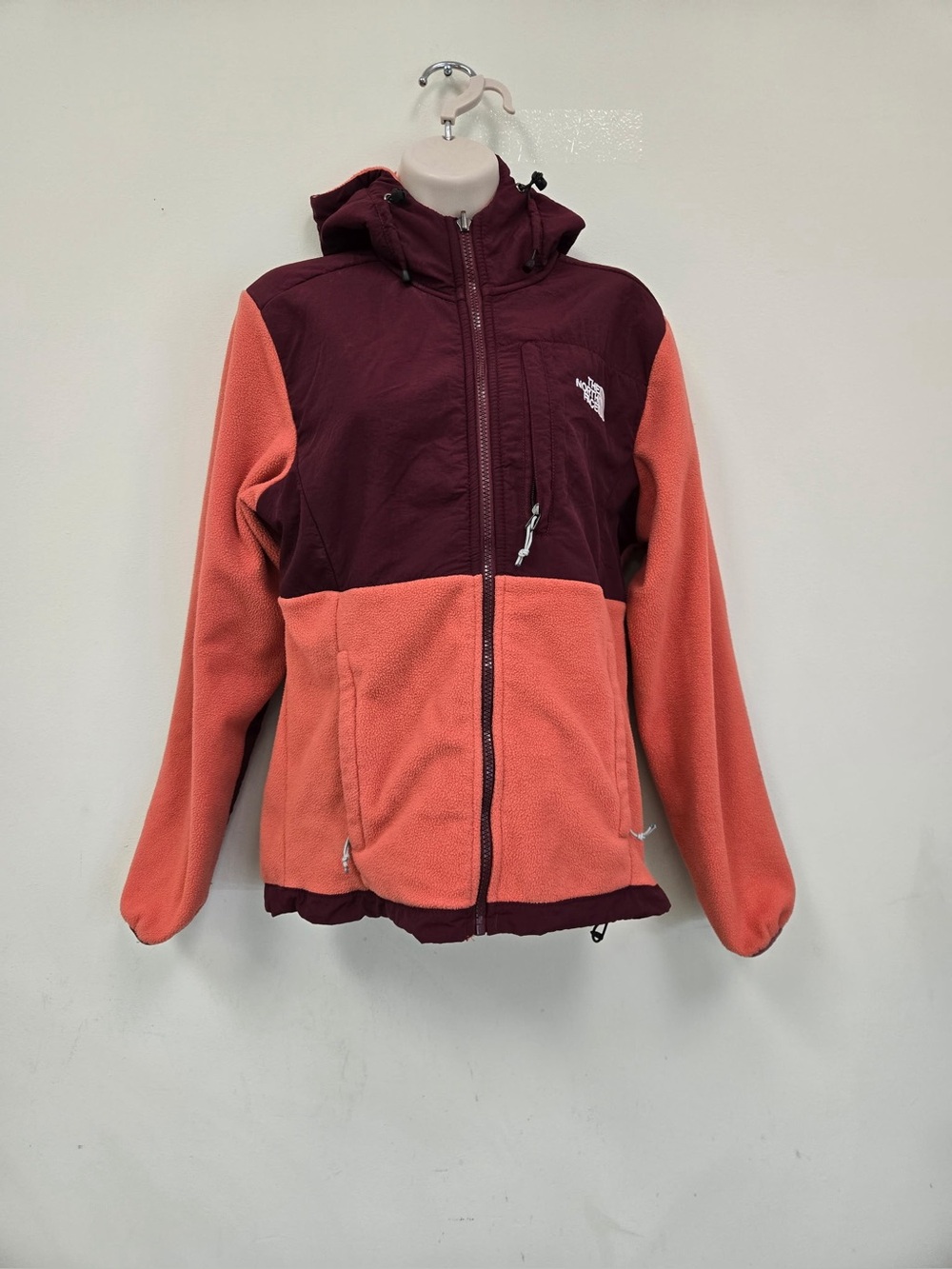THE NORTH FACE Hooded Denali Fleece Jacket Pink Women’s Small 1218 - Picture 3 of 14
